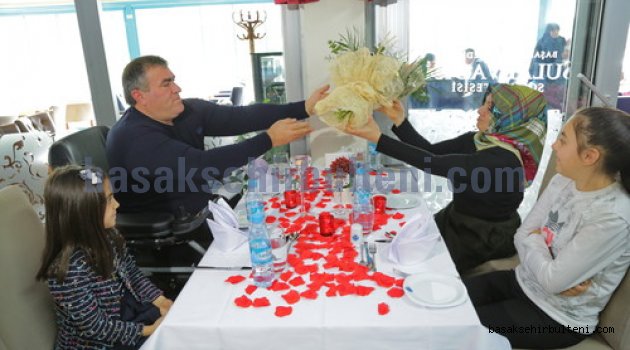 Engelli çifte 14. yılda 14 Şubat süprizi