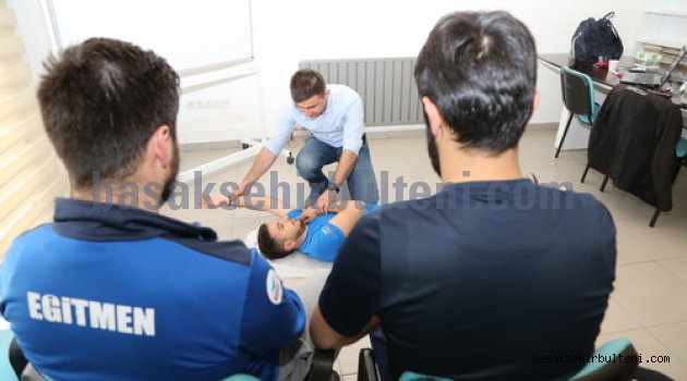 Spor Parkı antrenörlerine ‘ilk yardım’ eğitimi