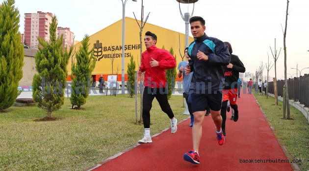 SPOR PARKLARI’NDA AKADEMİ HAYALLERİNE KOŞUYORLAR